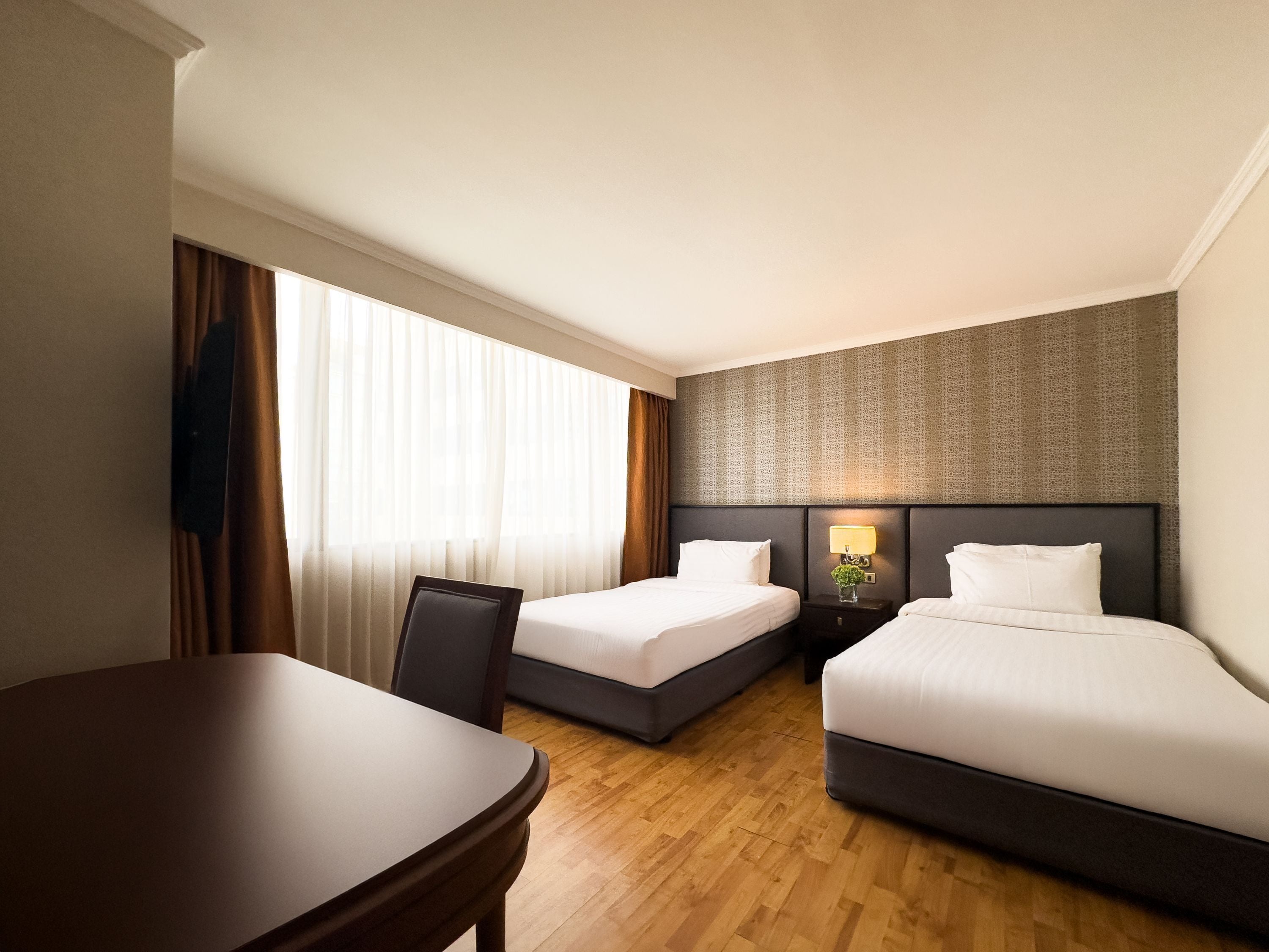 grand suite twin | 1 bedroom, hypo-allergenic bedding, in-room safe, blackout curtains