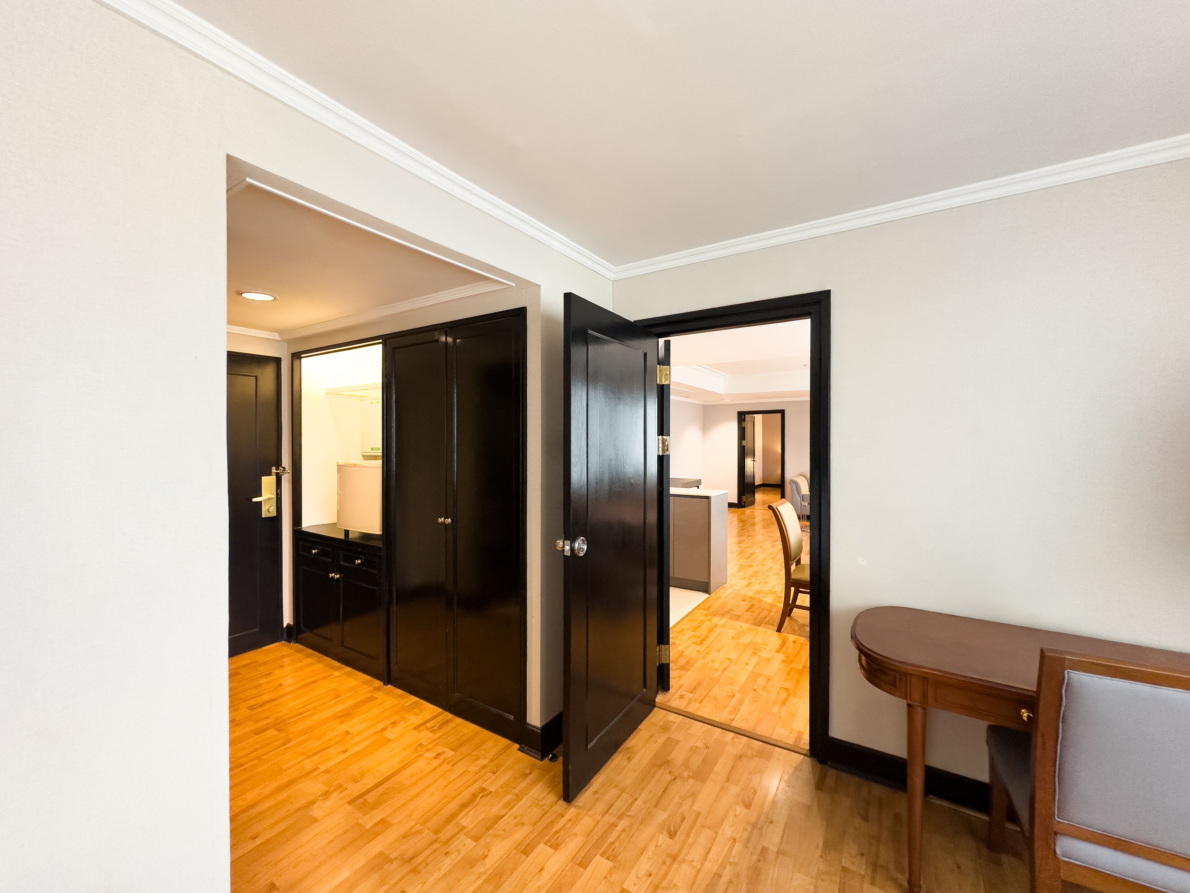 1 bedroom, hypo-allergenic bedding, in-room safe, blackout curtains