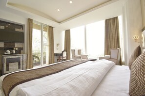 Premium Double Room | Desk, laptop workspace, blackout drapes, soundproofing - The Royal Castle  (Dharamshala)