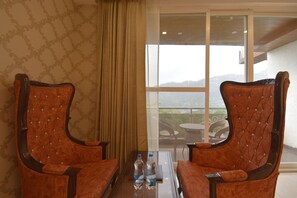 Habitación Premium doble | Escritorio, espacio para trabajar con un portátil, cortinas opacas