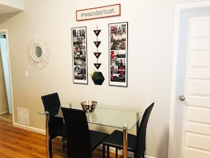 Dining - Downtown Dunedin! 2 bedroom 2 bath (Dunedin)
