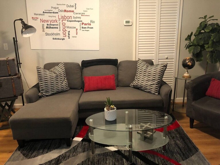 Downtown Dunedin! 2 Bedroom 2 Bath - Dunedin, FL