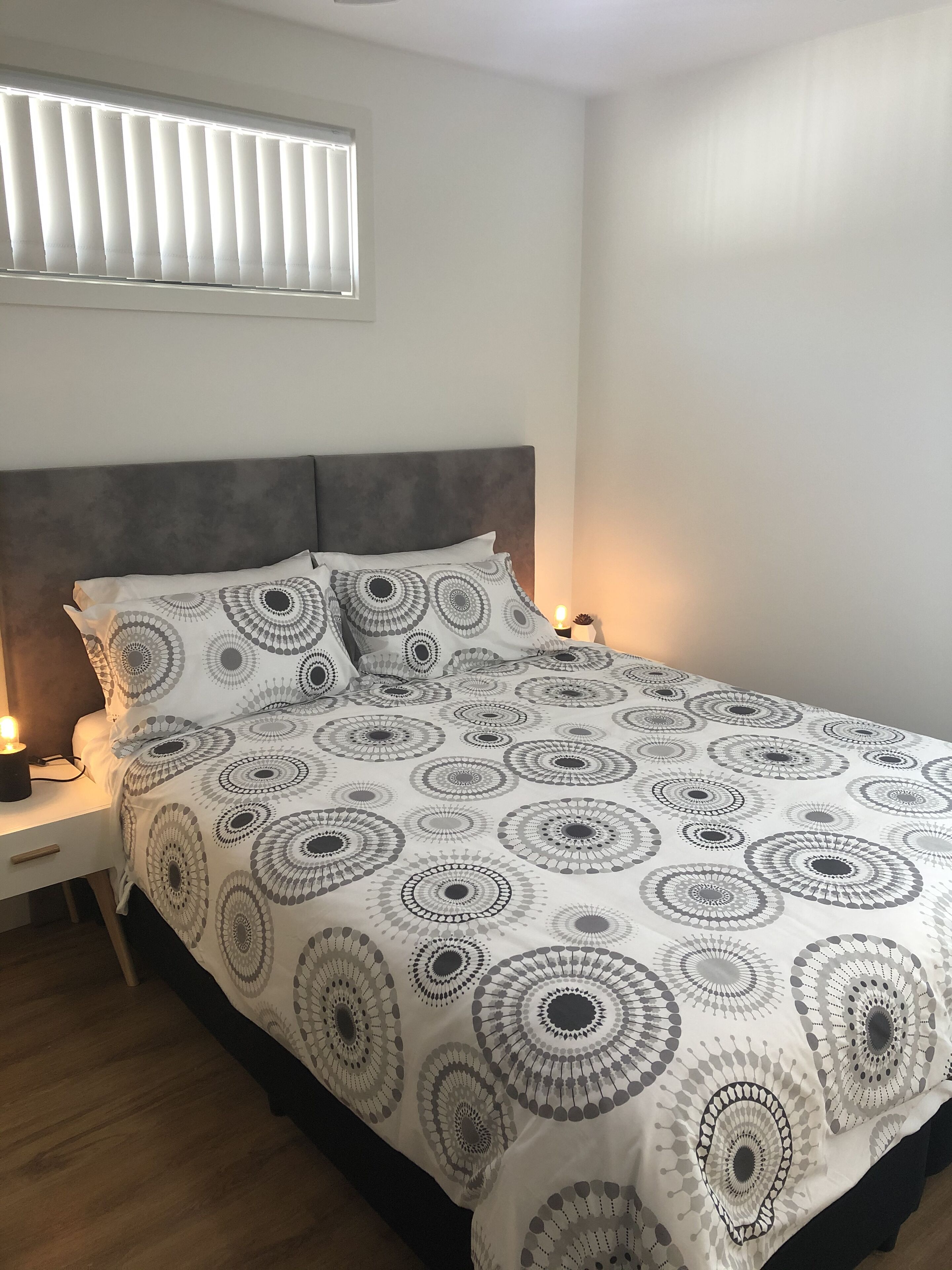 AGATHAS  AT  MARION \n4 Bedrooms 3 with Ensuites  & 4th Bedroom Main Bathroom — image 6