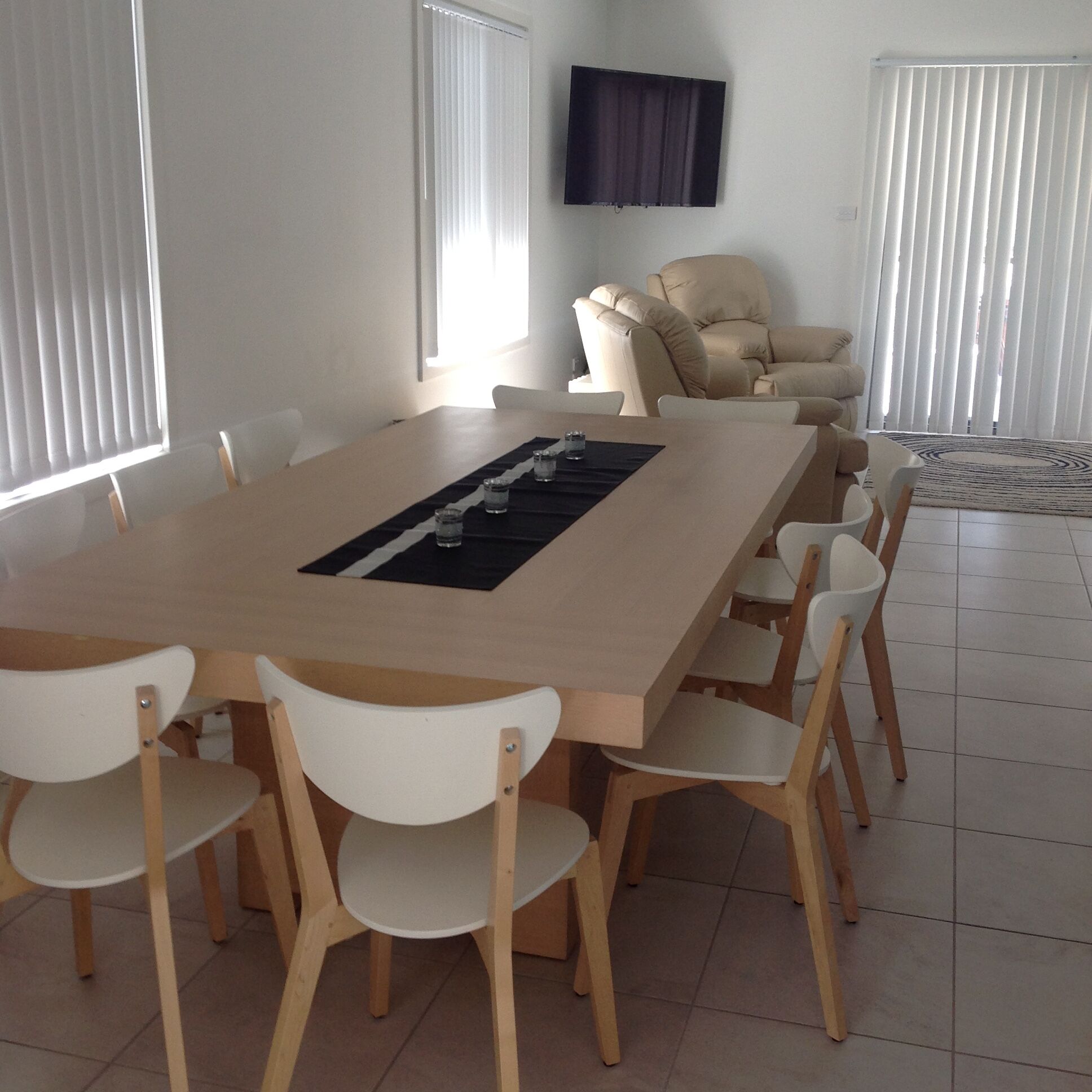 AGATHAS  AT  MARION \n4 Bedrooms 3 with Ensuites  & 4th Bedroom Main Bathroom — image 17