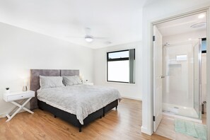 4 bedrooms, iron/ironing board, travel cot, free WiFi