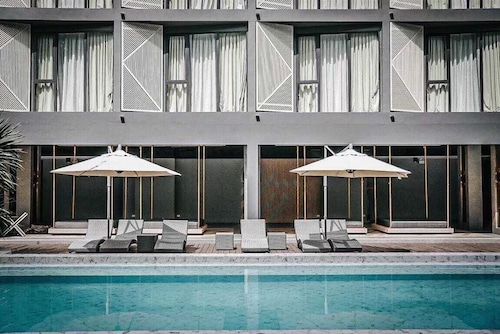 Canalis Suvarnabhumi Airport Hotel – Free Shuttle from Hotel to Suvarnabhumi Airport