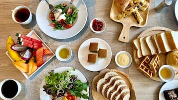 Café da manhã com buffet todos os dias (THB 350 por pessoa)