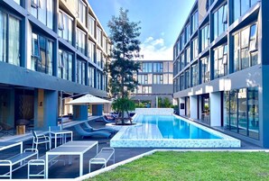 Outdoor pool, sun loungers