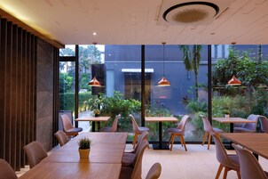 Morgunverður í boði, innlend og alþjóðleg matargerðarlist