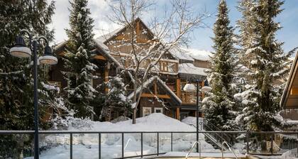 Superb 2Br/2Ba Townhouse: AC, Private HT, Pool