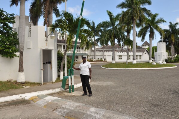 Exterior - Seacastles Apartments (Montego Bay)
