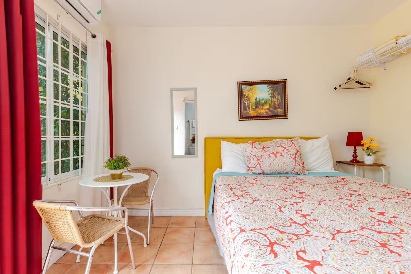 特色装修、特色家居、熨斗/熨衣板、免费 WiFi