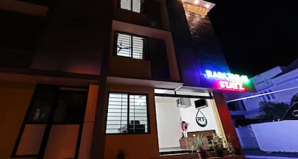 Itsy Hotels Rain Tulsi Stayz, Palarivattom Junction