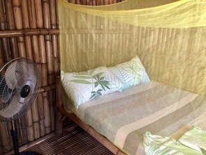 ห้องดับเบิล (Nipa Hut, No Aircon) | Wi-Fi ฟรี