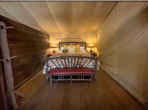 2 bedrooms, in-room safe, WiFi, bed sheets