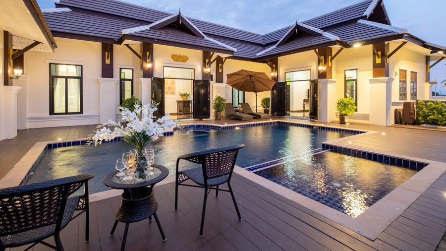 Lanna Kamin Pool Villa Airport