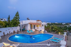 Outdoor pool - Seaview Villa Prima, Sea & Sun Villas (Chania)