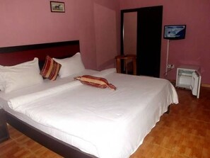 Classic Room | Individually decorated, individually furnished, desk, laptop workspace - Treasureland Hotel (Calabar)