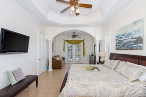 4 chambres, bureau, fer et planche à repasser, accès au Wi-Fi (inclus)