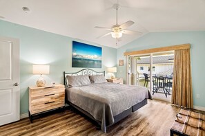 3 bedrooms, iron/ironing board, free WiFi, bed sheets - 🏖️Kona Townhome w/ Ocean Views, Central A/C, Pool + Hot Tub (Kailua Kona)