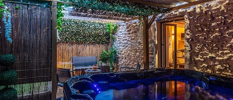 Bain à remous intérieur