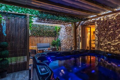 SPAtio Suite - Private Jacuzzi - 20min Disneyland PARIS