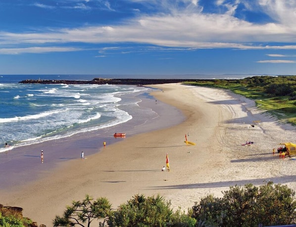 Beach shuttle - The Cubana Ballina (Ballina)