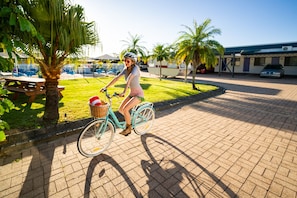 Exterior detail - The Cubana Ballina (Ballina)