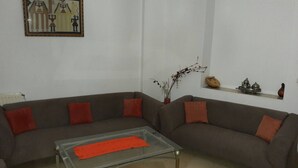 TV - Rent Apartment In Tunis (Tunis)