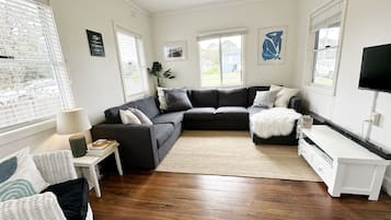 TV connectée, lecteur de DVD, livres, vidéothÚque