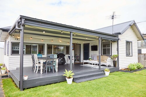 The Haven Beach House Pet Friendly 3 min stroll to the beach