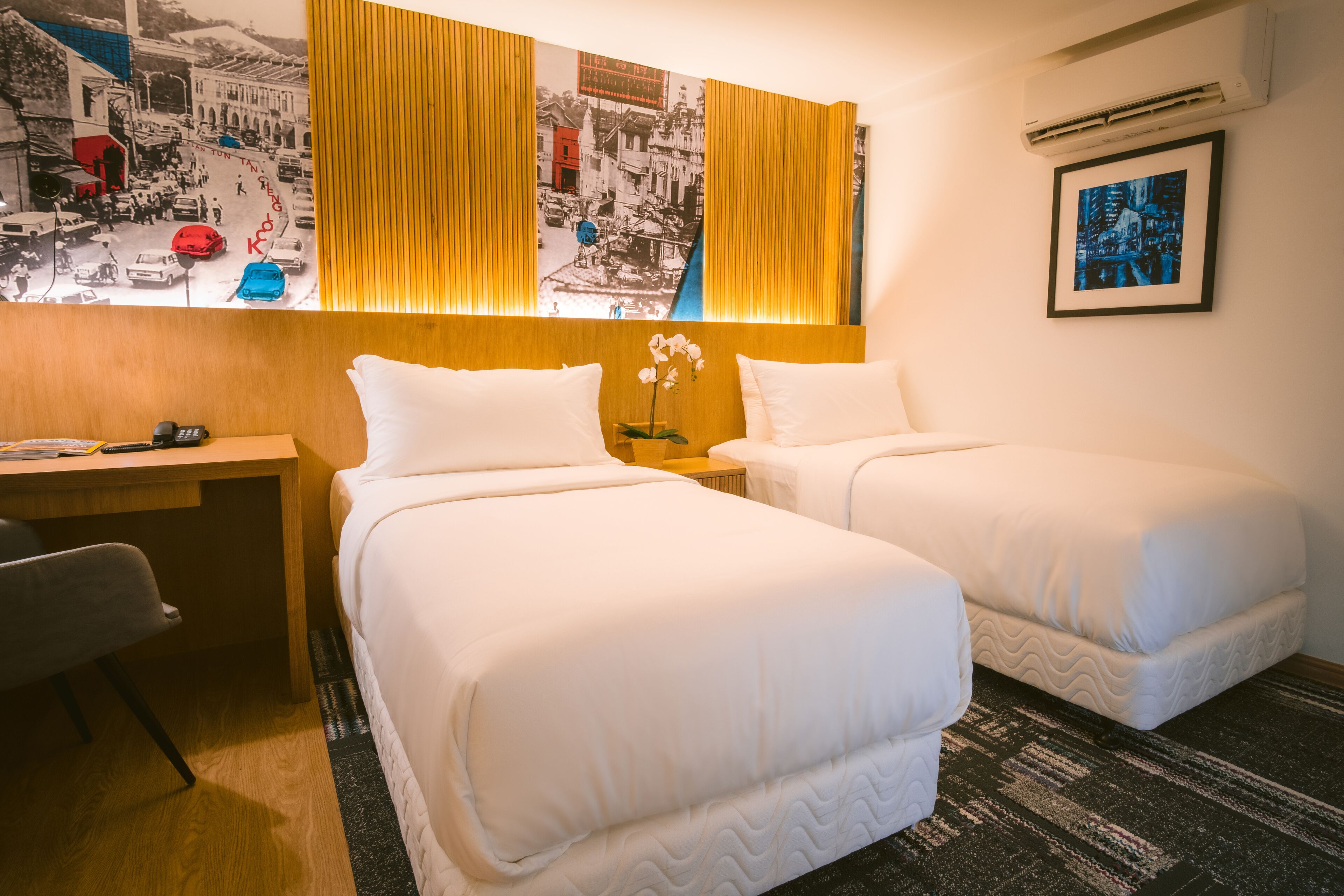 medium room | premium bedding, minibar, in-room safe, desk