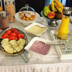Breakfast buffet