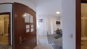 Caja fuerte, wifi gratis, ropa de cama