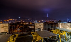City view from property - Hotel Tbilisi Story (Tbilisi)