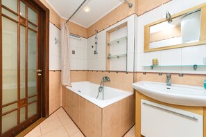 Apartment, 2 Bedrooms | Bathroom
