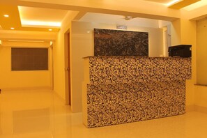 Lobby - Hotel Niladrii Galaxy (Siliguri)
