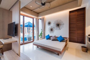 Pool Access Villa | Minibar, két bảo mật tại phòng, màn/rèm cản sáng 