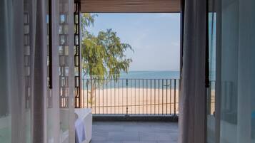 Jacuzzi Seaview | View from room