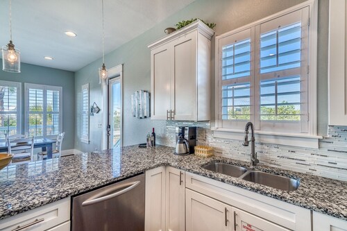 HEAVENLY VIEW: Spacious & Beautiful 30A Home with Pool, Huge Deck, Steps to Beach!