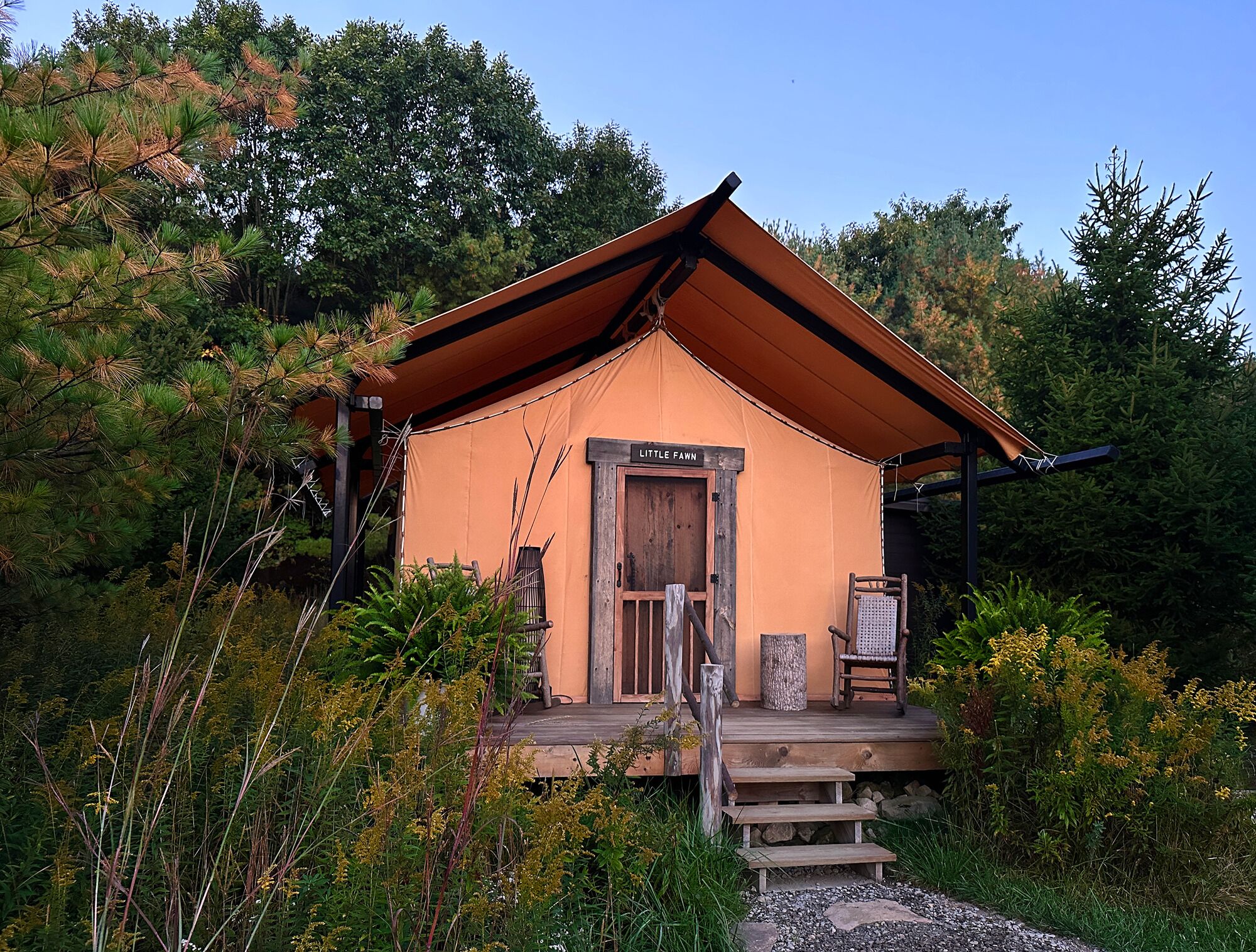 Glamping Tent - Luxurious amenities in the heart of nature!