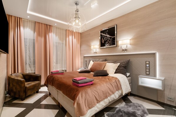 Zimmersafe, Verdunkelungsvorhänge, schallisolierte Zimmer