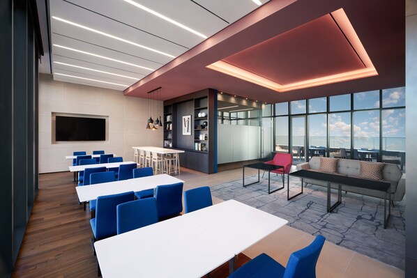 Lobby-Lounge