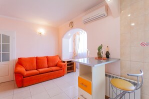 Living area - Apartments On European Square (Kyiv)