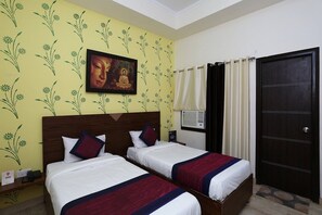 واي فاي مجانًا وملاءات أسرّة