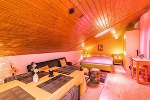 Ferienhaus, 5 Schlafzimmer | 5 Schlafzimmer, Schreibtisch, laptopgeeigneter Arbeitsplatz