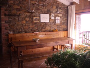 Interior detail - Hostal D'Éller (Bellver de Cerdanya)