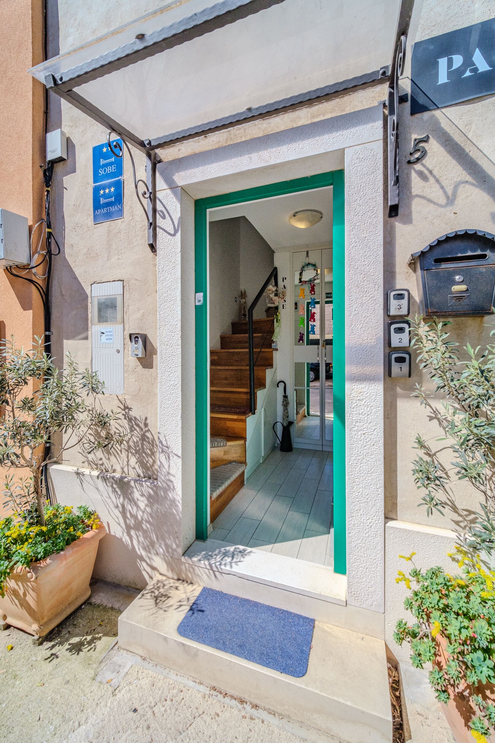 Photo - Central Split rooms and apartments Paese