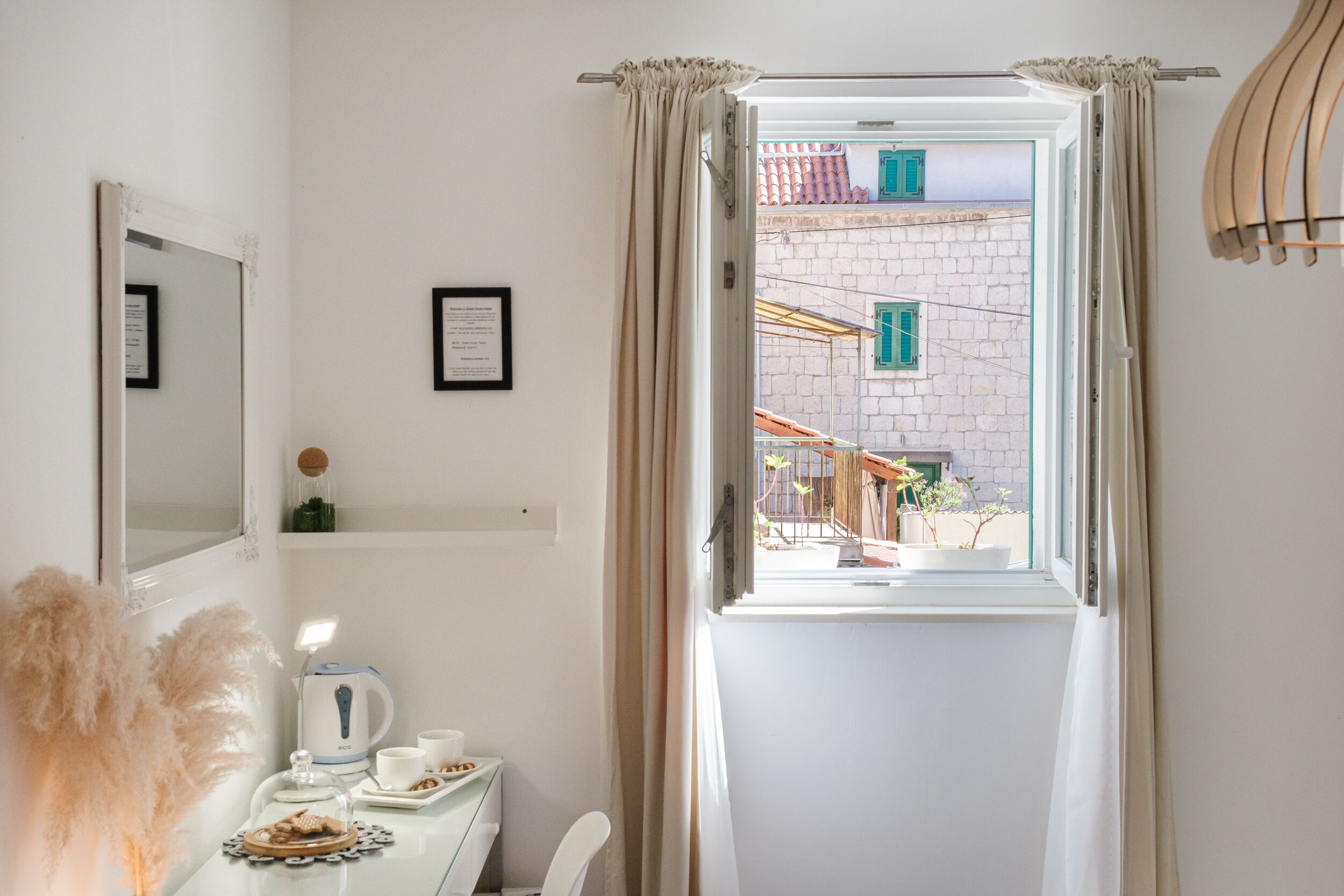 Photo - Central Split rooms and apartments Paese