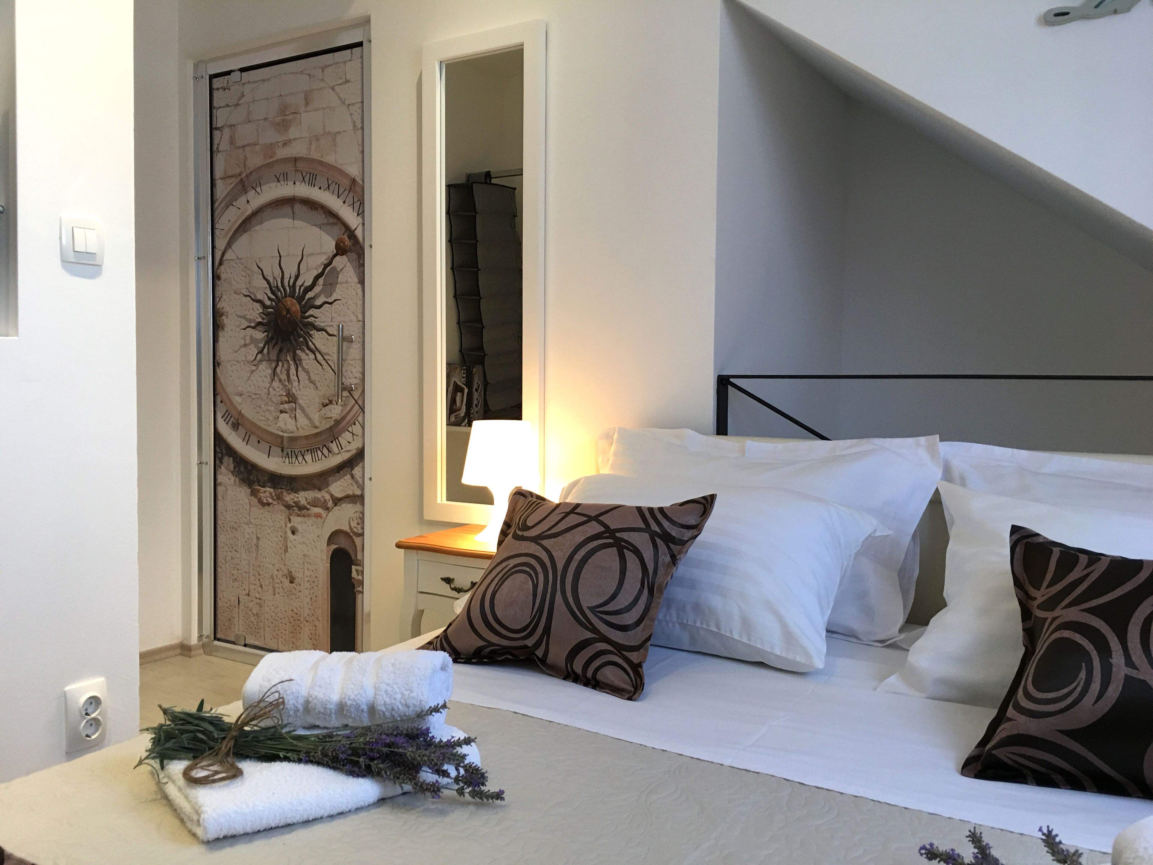 Photo - Central Split rooms and apartments Paese